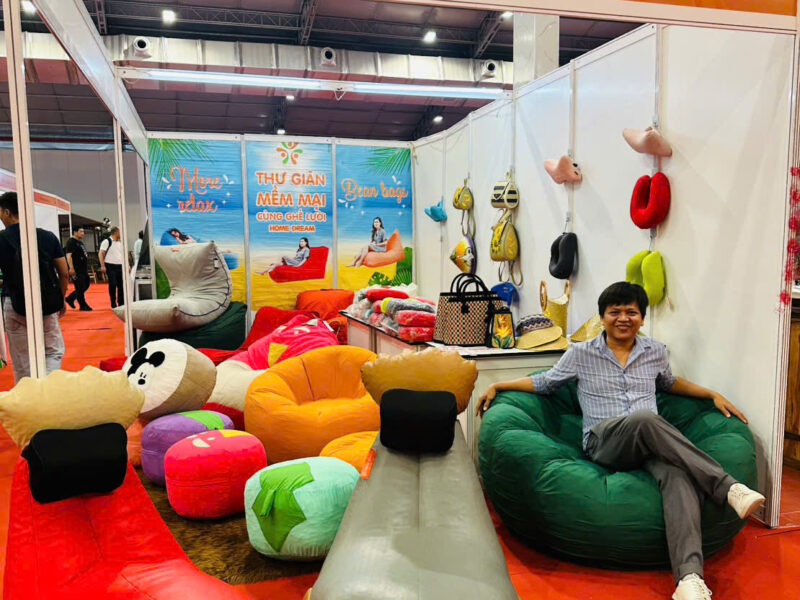 Trải nghiệm mua sắm ghế lười Home Dream tại Triển Lãm VICE 2025 tại Sky Expo